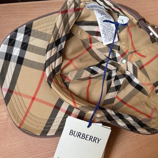 Cappello Burberry Unisex marrone Nuovo