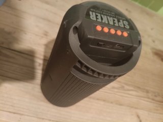 Altavoz Bluetooth portátil y potente