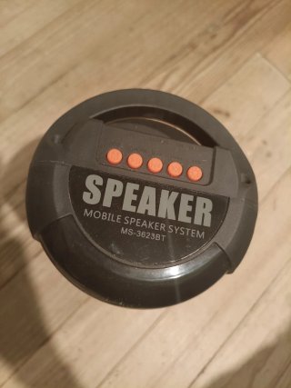 Altavoz Bluetooth portátil y potente