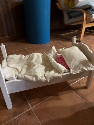 Cama de muñecas unicornio y arcoíris