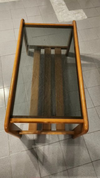 Mesa de centro cristal y metal naranja