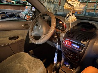 Peugeot 206 2001