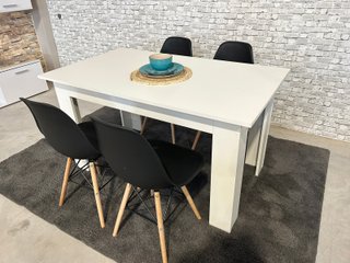 Mesa Comedor Blanca 140cm + 4 Sillas Negras
