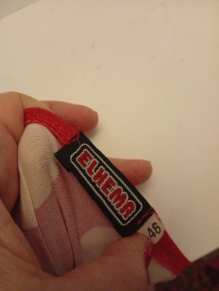 Vestito estivo a pois rossi e bianchi