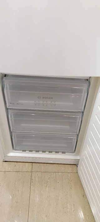 NEVERA COMBI BOSCH NO FROST ENERGÍA A+