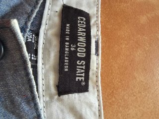 Pantalón corto tipo chino