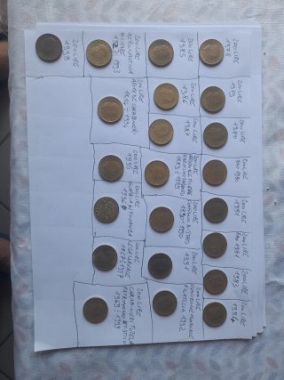 22 Monete da 200 Lire Varie Date