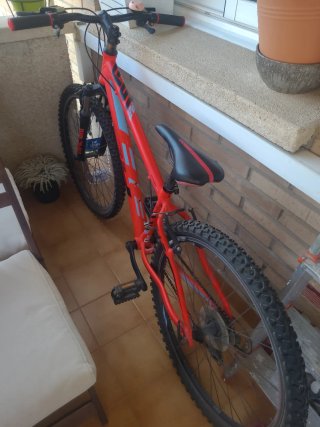 Bicicleta BH 26 Roja