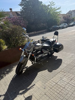 Suzuki Intruder M800 Custom Cruiser
