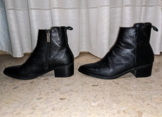 Botines de piel negros