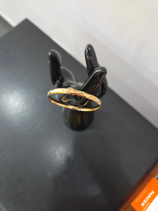 Pulsera Aro Oro 18k Labrado Rígido Cierre pequeño