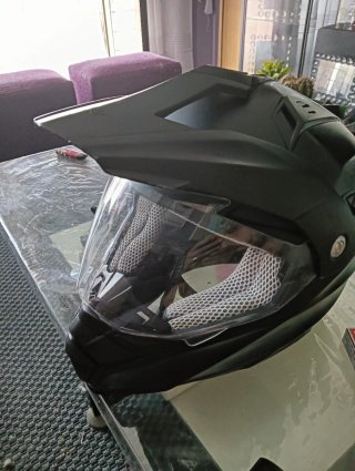 Casco de moto negro o cambio por algo que me inter