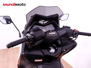YAMAHA T-MAX 530 IRON MAX