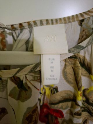 Vestido H&M Estampado T.M