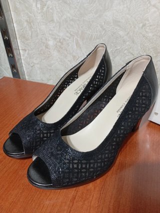 Décolleté donna nere tacco 38 nuove