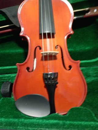 Violín Cremona SV50. Con arco, funda y resina.