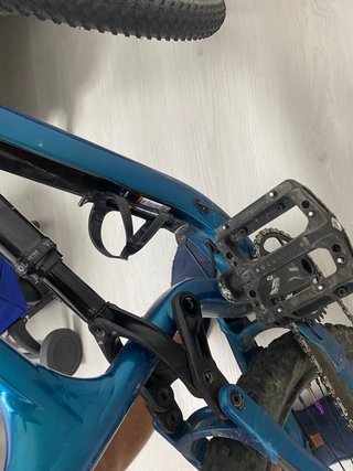 Cannondale Habit 4 (2020) + Rodilleras O’neal
