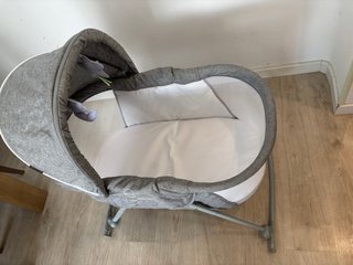 Minicuna Kinderkraft Gris, se ha usado dos veces.