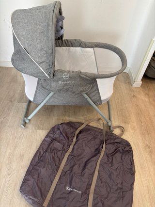 Minicuna Kinderkraft Gris, se ha usado dos veces.
