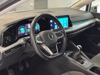 Volkswagen Golf Life 1.5 TSI 96kW (130CV)