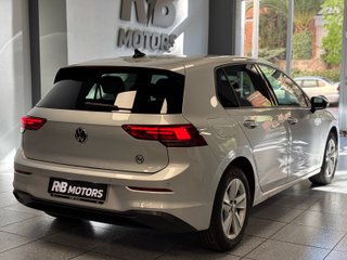 Volkswagen Golf Life 1.5 TSI 96kW (130CV)