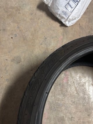 Neumático Pirelli P Zero