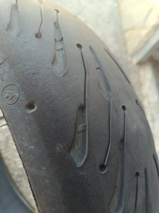 Neumático Michelin Road 5 GT 2CT