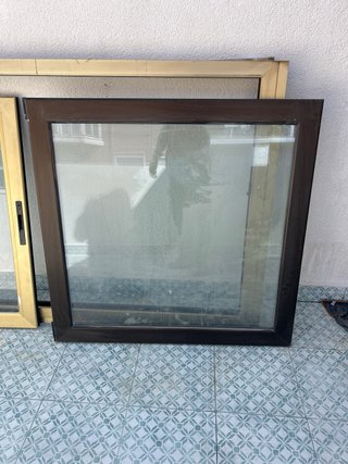 Ventana aluminio interior dorado climalit