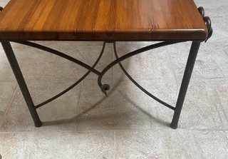 Mesa baja madera y hierro forja