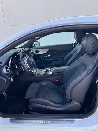 Mercedes-Benz C 300d Coupé AMG Line · 245 CV
