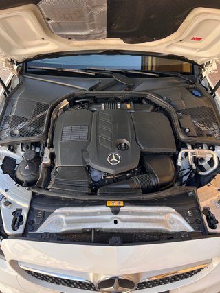 Mercedes-Benz C 300d Coupé AMG Line · 245 CV