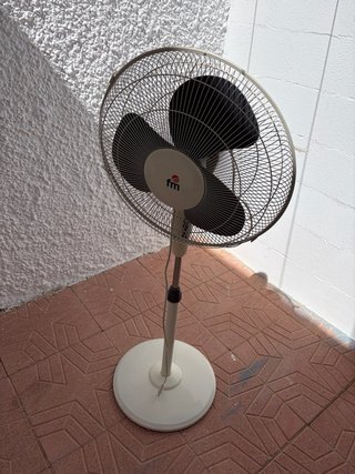 Ventilador de pie marca FM