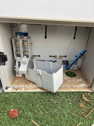 Caja de acometida eléctrica