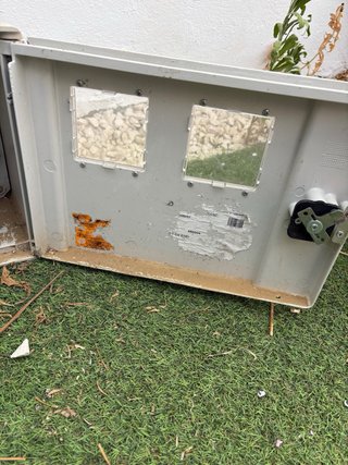 Caja de acometida eléctrica
