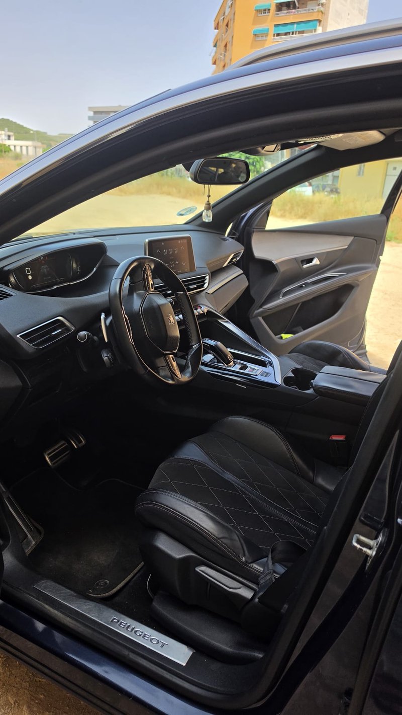 Peugeot 5008 2017 - foto 1