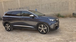 Peugeot 5008 2017