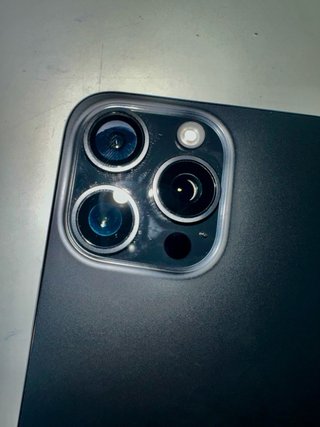 iPhone 15 Pro Max - Black - 256 GB - 100% battery