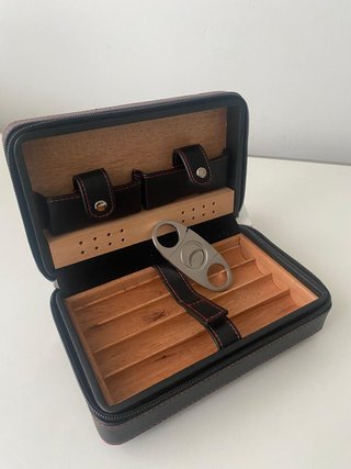 Astuccio e scatola per sigari