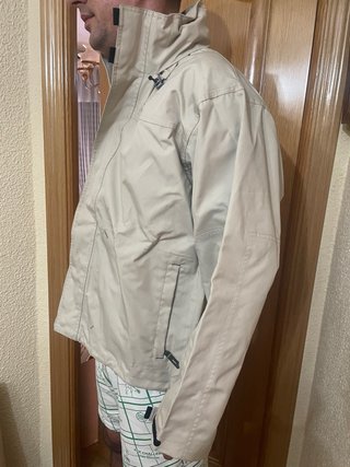 Cortavientos hombre beige