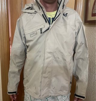 Cortavientos hombre beige