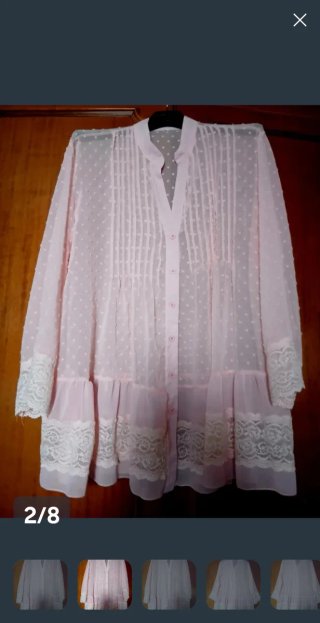Blusa rosa con encaje