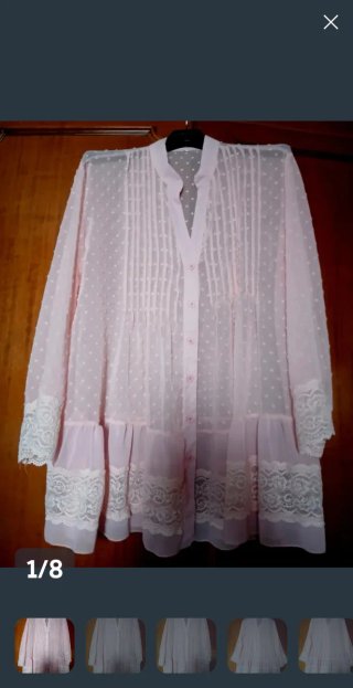 Blusa rosa con encaje