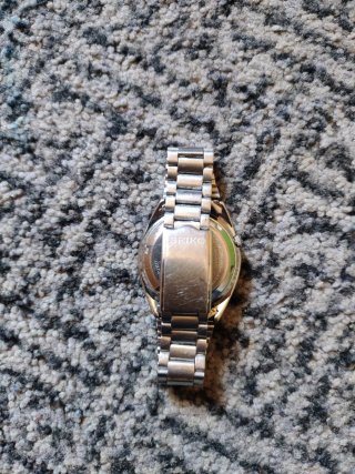 Reloj Seiko Automático Plata y Blanco