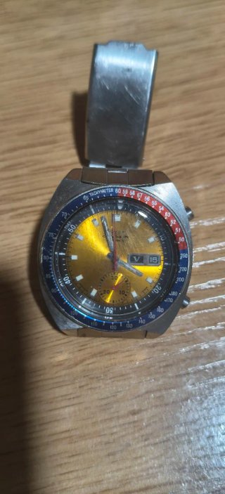 Reloj Seiko Cronógrafo Amarillo