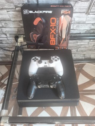 Lote 7 Videojuegos PS4: FIFA 23, GTA V, etc.