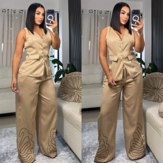 Jeans ajustados con efecto desgastado