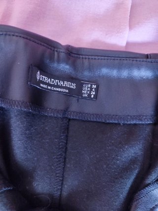 Pantalón polipiel negro