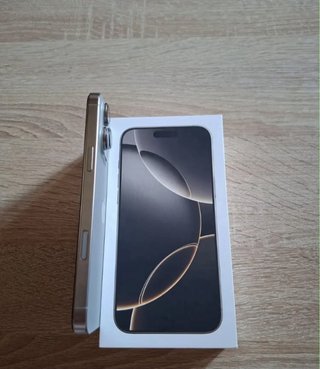 iPhone 16 Pro Max Titanio Naturale