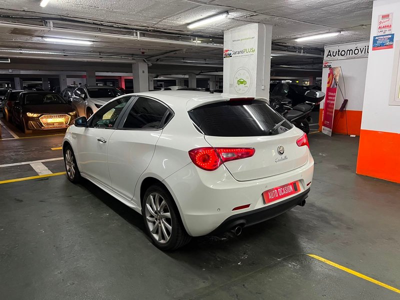 Alfa Romeo Giulietta 2.0 JTD m2 Distinctive 2012, foto 3
