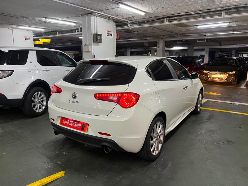 Alfa Romeo Giulietta 2.0 JTD m2 Distinctive 2012, foto 4